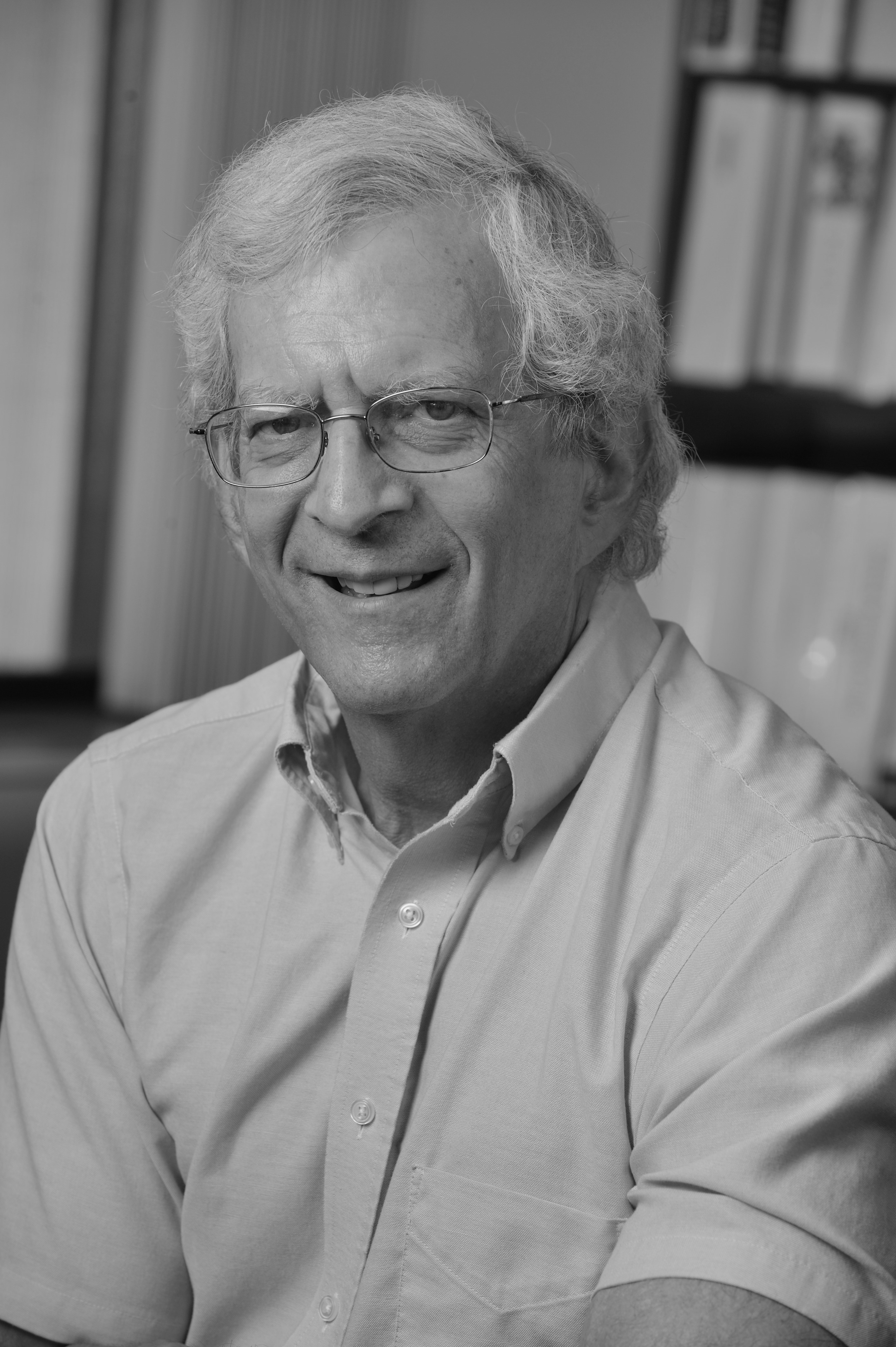 Headshot of Dr. Richard Hodes